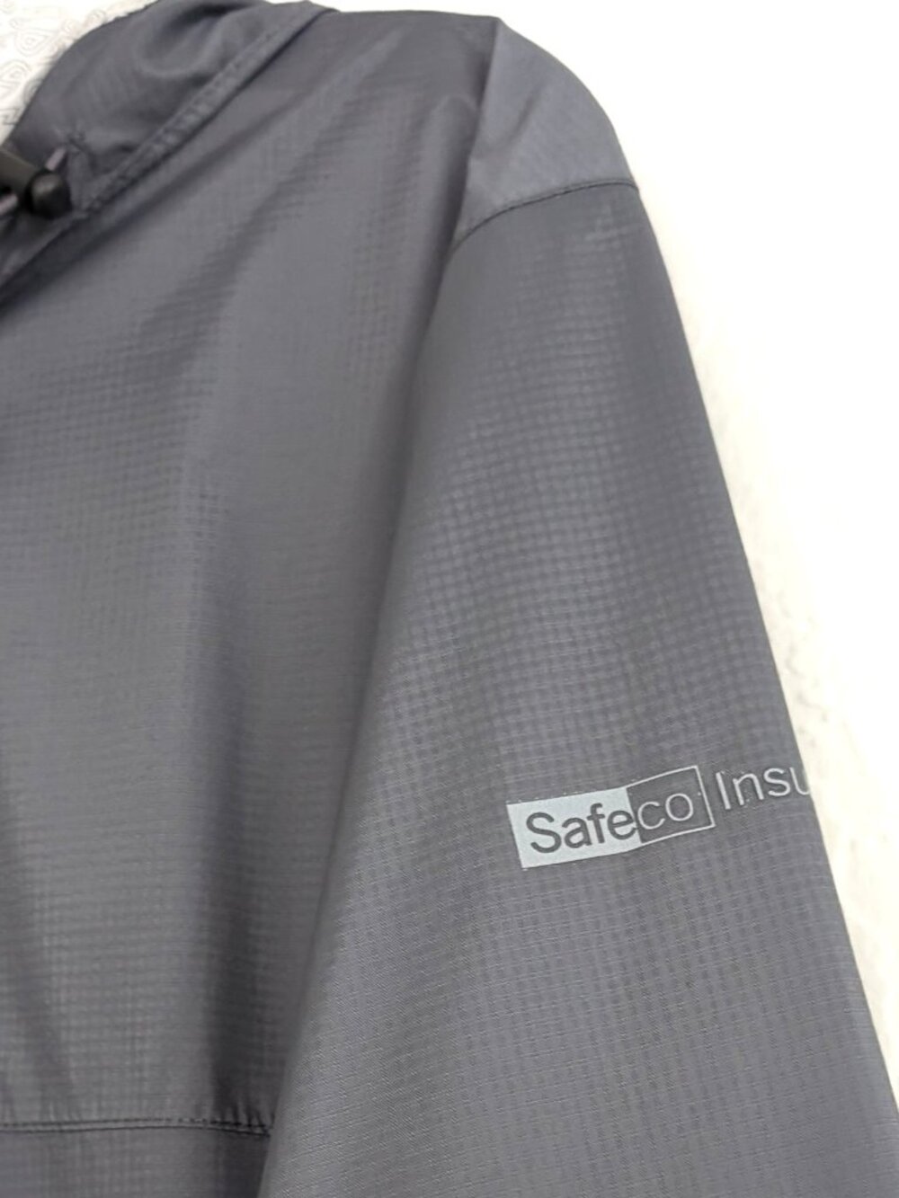 MARMOT Windbreaker Jacket Men's 2XL Gray Safeco Logo Hooded Rain Outdoor - Picture 4 of 16